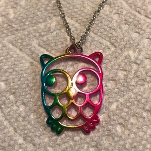 🔥Worn Once🔥Girls multi colored owl necklace